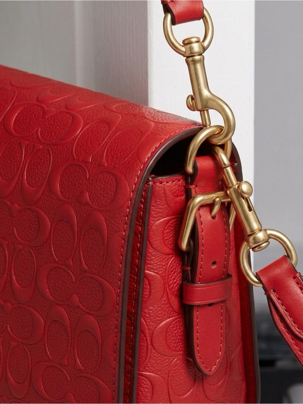 Coach Morgan NWOT Red Signature Leather Shoulder Bag - Picture 4 of 7